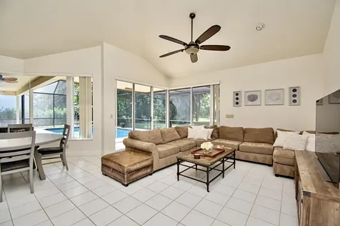 5723 Hamilton Way Boca Raton FL 33496