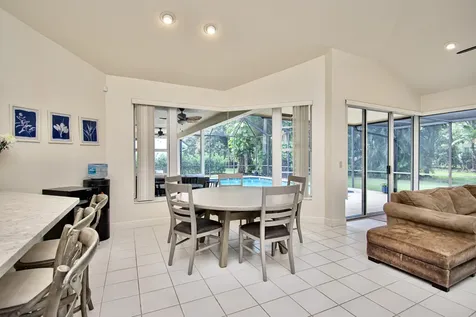 5723 Hamilton Way Boca Raton FL 33496