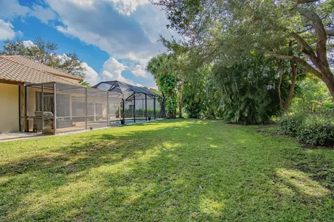 5723 Hamilton Way Boca Raton FL 33496