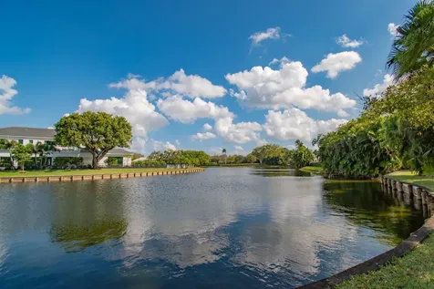 5723 Hamilton Way Boca Raton FL 33496