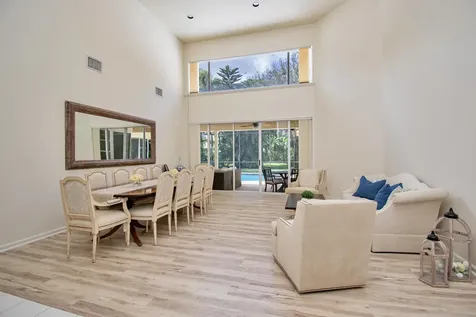 5723 Hamilton Way Boca Raton FL 33496