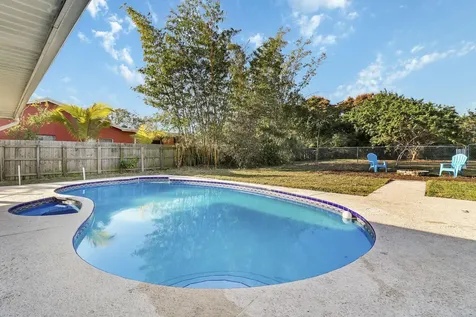 4360 Se Kubin Avenue Stuart FL 34997