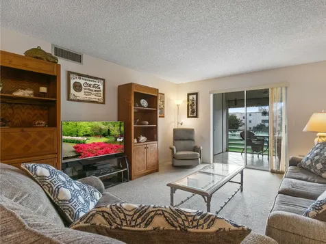 2615 Ne 3rd Court Boynton Beach FL 33435
