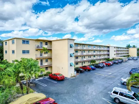 2615 Ne 3rd Court Boynton Beach FL 33435