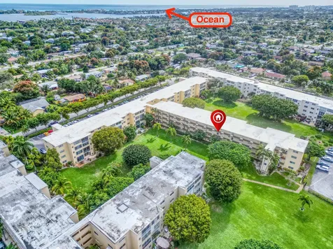 2615 Ne 3rd Court Boynton Beach FL 33435