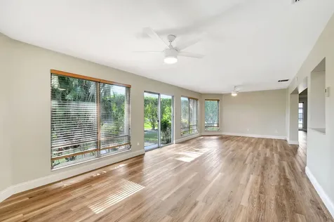 538 Forestview Drive Atlantis FL 33462