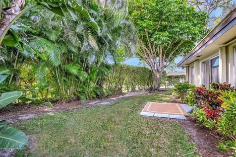 538 Forestview Drive Atlantis FL 33462