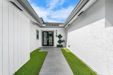 51 Woods Lane Boynton Beach FL 33436