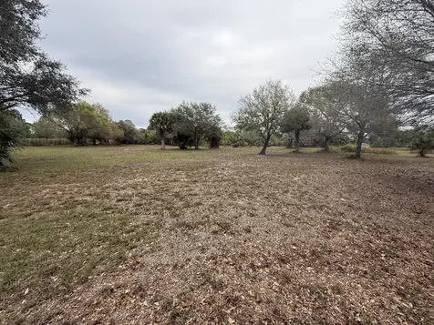 754 Hunting Club Avenue Clewiston FL 33440