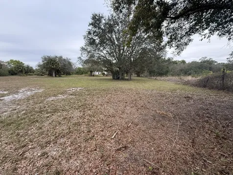 754 Hunting Club Avenue Clewiston FL 33440