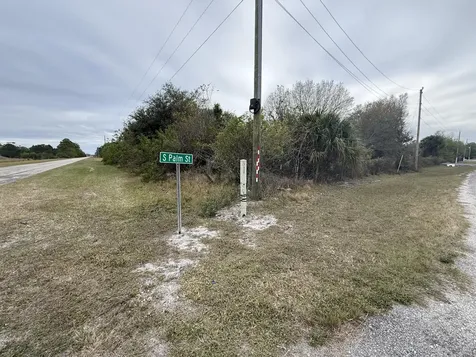 754 Hunting Club Avenue Clewiston FL 33440