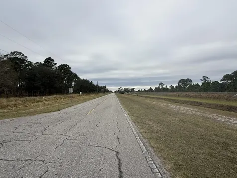 754 Hunting Club Avenue Clewiston FL 33440