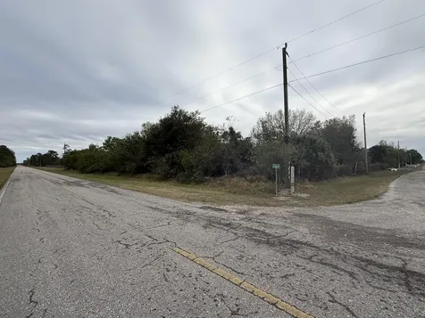754 Hunting Club Avenue Clewiston FL 33440