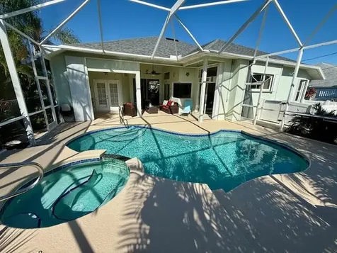 3405 Se Hart Circle Port Saint Lucie FL 34984