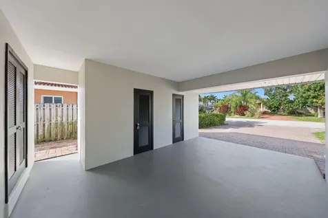 2624 Se 9th Street Pompano Beach FL 33062