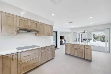 2624 Se 9th Street Pompano Beach FL 33062