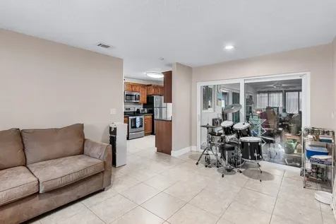 1317 Sw 17th Street Boynton Beach FL 33426