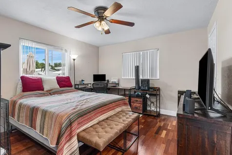 1317 Sw 17th Street Boynton Beach FL 33426