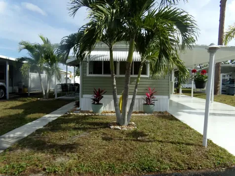 9021 Fomento Bay Boynton Beach FL 33436