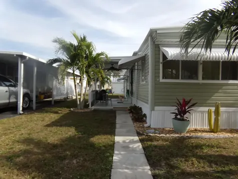 9021 Fomento Bay Boynton Beach FL 33436