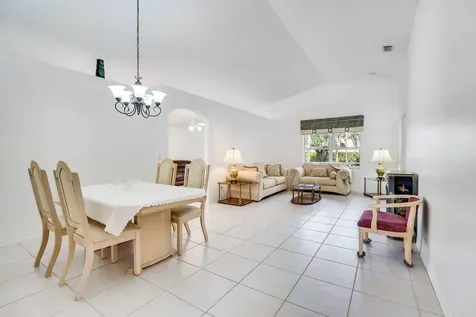 8270 Duomo Circle Boynton Beach FL 33472