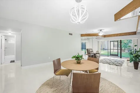511 Ives Dairy Road Miami FL 33179