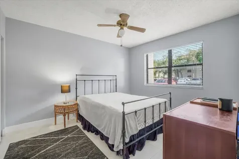 511 Ives Dairy Road Miami FL 33179