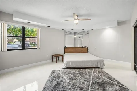 511 Ives Dairy Road Miami FL 33179
