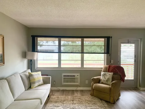 119 Canterbury E West Palm Beach FL 33417