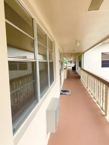 119 Canterbury E West Palm Beach FL 33417