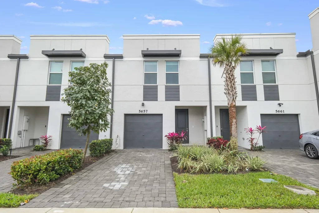 5657 Mentmore Drive West Palm Beach FL 33407