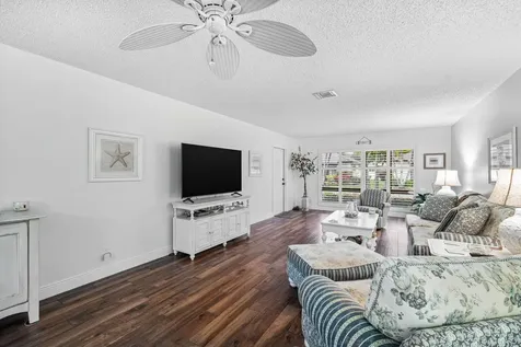 4725 Greentree Circle Boynton Beach FL 33436