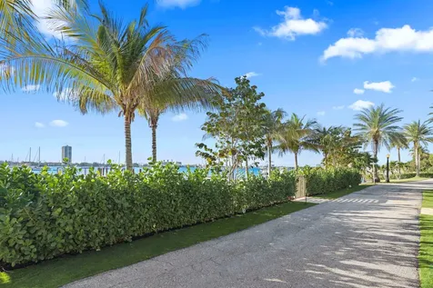 1265 N Lake Way Palm Beach FL 33480
