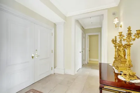 150 Bradley Place Palm Beach FL 33480