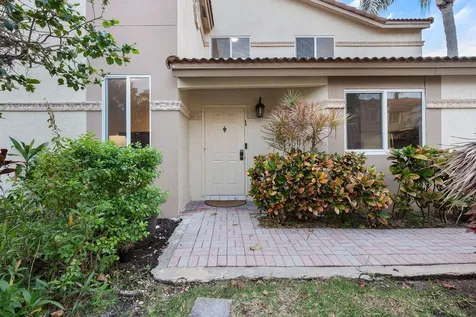 6798 Via Regina Boca Raton FL 33433