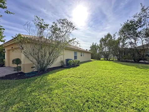 11329 Sw Birch Tree Circle Port Saint Lucie FL 34987