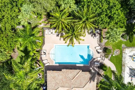 1098 Grove Park Circle Boynton Beach FL 33436