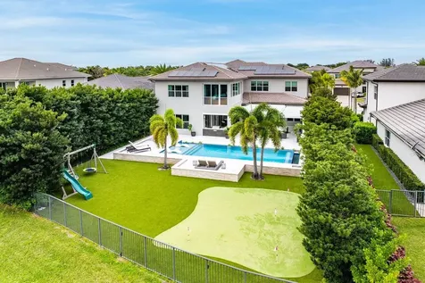 19878 Meadowside Lane Boca Raton FL 33498
