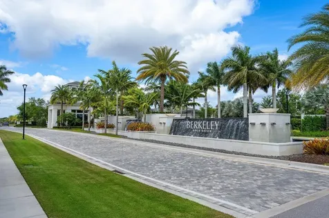 19878 Meadowside Lane Boca Raton FL 33498