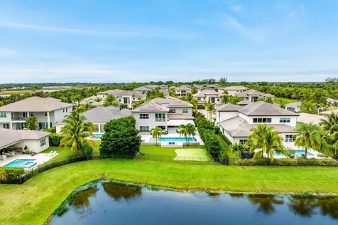 19878 Meadowside Lane Boca Raton FL 33498