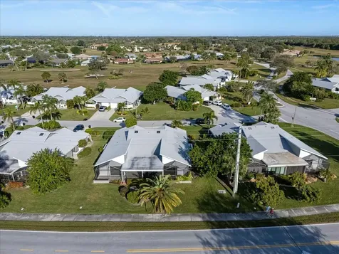 6686 Se Yorktown Drive Hobe Sound FL 33455
