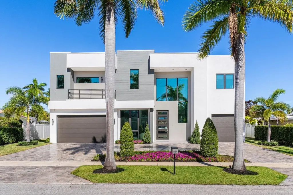 725 Ne 71st Street Boca Raton FL 33487