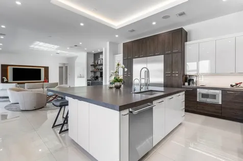 725 Ne 71st Street Boca Raton FL 33487