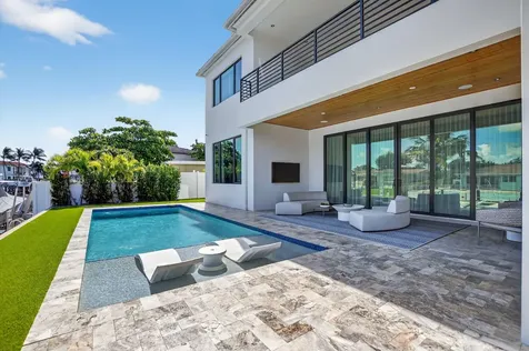 725 Ne 71st Street Boca Raton FL 33487