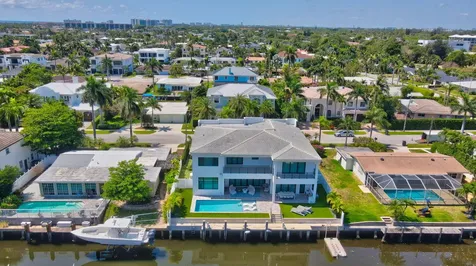 725 Ne 71st Street Boca Raton FL 33487