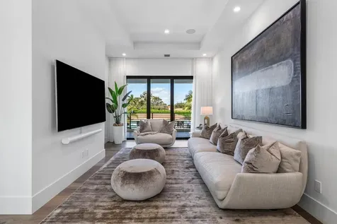 725 Ne 71st Street Boca Raton FL 33487