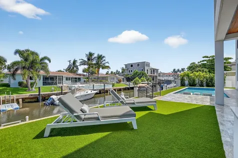 725 Ne 71st Street Boca Raton FL 33487