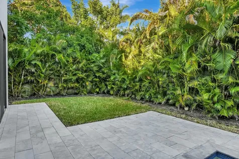1470 Ne 4th Avenue Boca Raton FL 33432
