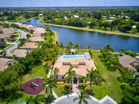 9021 Tremezzo Lane Boynton Beach FL 33472