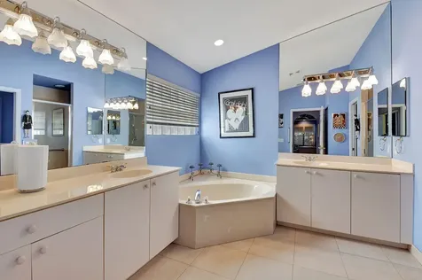 5193 Bayleaf Avenue Boynton Beach FL 33437